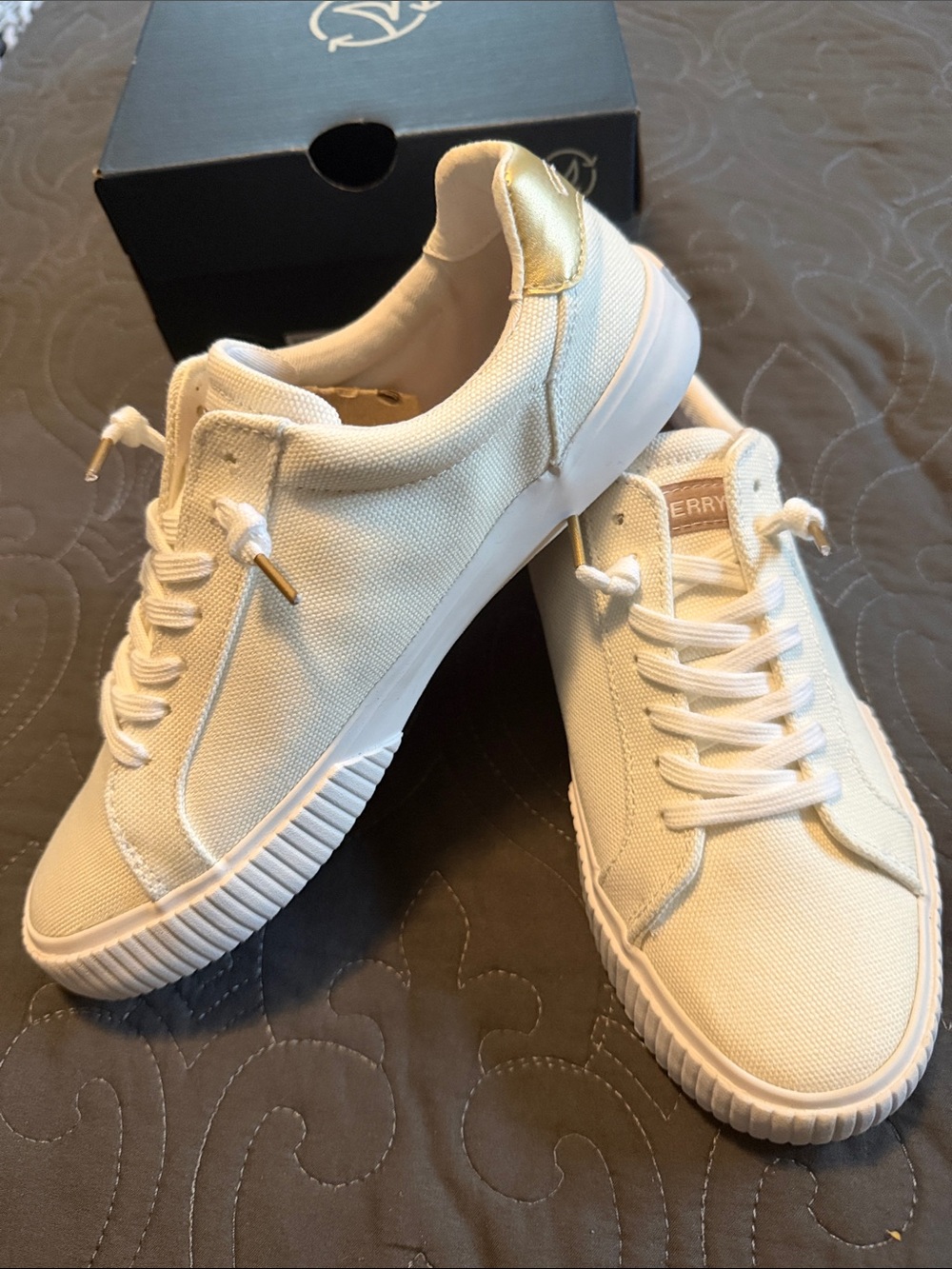 Sperry Bermuda LTT MTLLC CREAM Canvas Sneakers with Gold Heel Tab NIB
